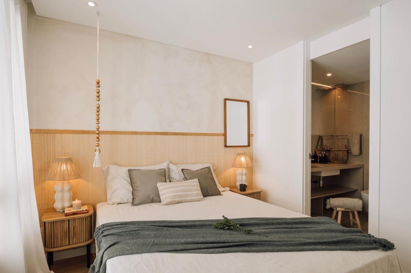 Sabaudia - 2 Bedrooms And Balcony In Alvalade Appartement *